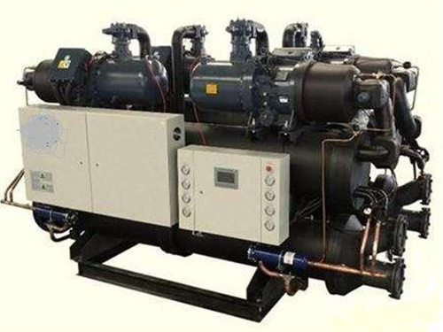 水冷螺桿式冷水機四機(7℃)